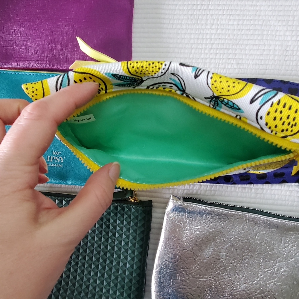 13 Ipsy Glam Bag Cosmetic Pouches Lot Zipped Zipper Empty Travel Lemon Hearts - Picture 4 of 11